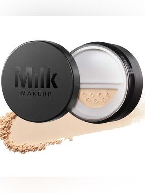 Milk Makeup  Pore Eclipse Matte Translucent Setting Powder: Translucent Light.